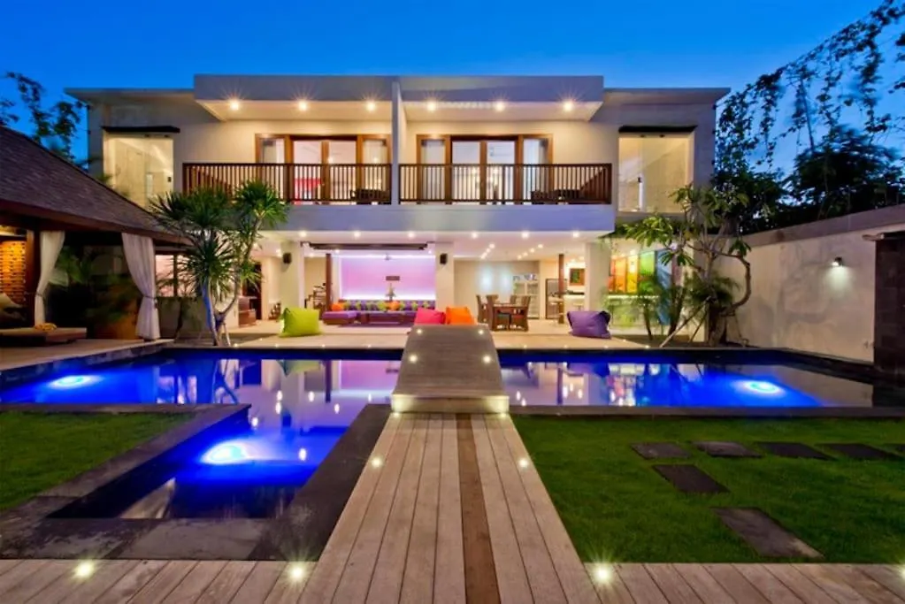 Villa True Colors Legian  0*, Legian (Bali)